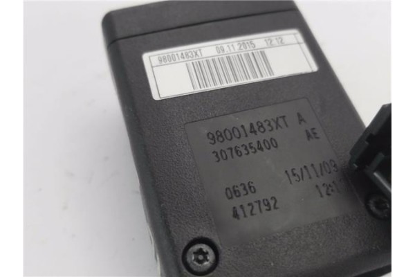 Recambio de anclaje cinturon trasero izquierdo para citroen c4 grand picasso/spacetourer 1.6 attraction referencia OEM IAM 98001