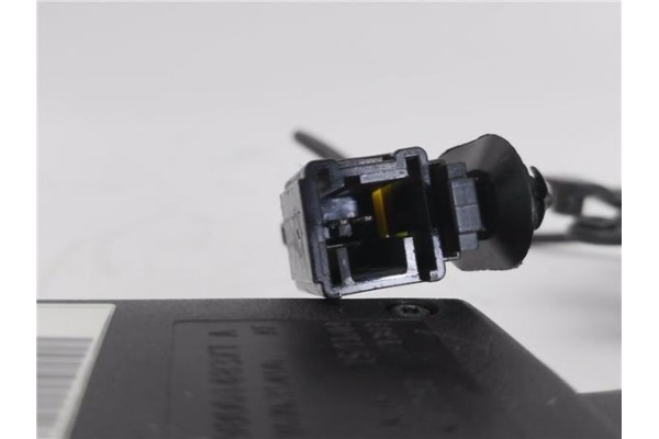 Recambio de anclaje cinturon trasero izquierdo para citroen c4 grand picasso/spacetourer 1.6 attraction referencia OEM IAM 98001