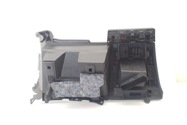 Recambio de guantera salpicadero para peugeot 5008 1.6 premium referencia OEM IAM 9685168577  