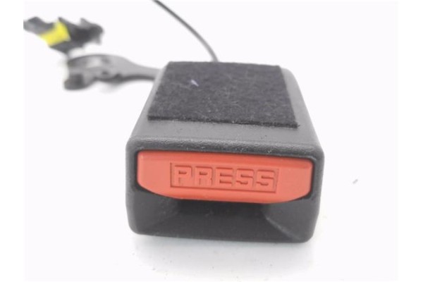 Recambio de anclaje cinturon trasero central para citroen c4 grand picasso/spacetourer 1.6 attraction referencia OEM IAM 9800148