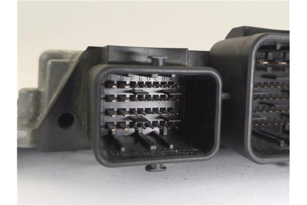 Recambio de centralita para peugeot 5008 1.6 premium referencia OEM IAM 9666325380 0261S04616 