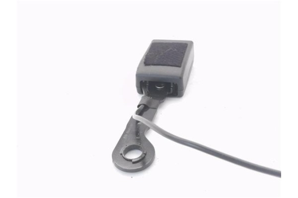 Recambio de anclaje cinturon trasero derecho para citroen c4 grand picasso/spacetourer 1.6 attraction referencia OEM IAM 9677118