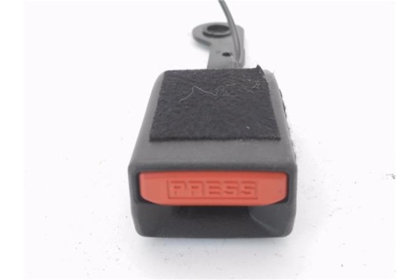 Recambio de anclaje cinturon trasero derecho para citroen c4 grand picasso/spacetourer 1.6 attraction referencia OEM IAM 9677118
