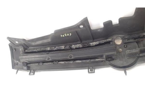 Recambio de rejilla capo para fiat ii panda (169) 1.2 referencia OEM IAM 735353899  