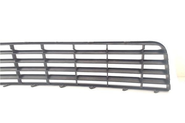 Recambio de rejilla paragolpes delantero para volkswagen golf v (1k1) 1.9 tdi referencia OEM IAM VW0706201  