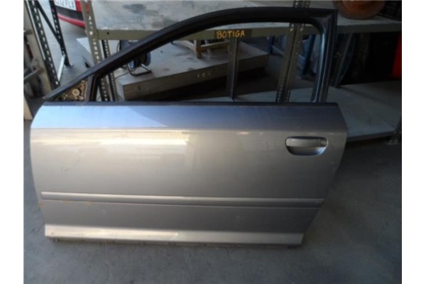 Recambio de puerta delantero izquierda para audi a3 (8p)(2003) 2.0 tdi ambiente (dpf) [2,0 ltr. - 103 kw tdi] referencia OEM IAM