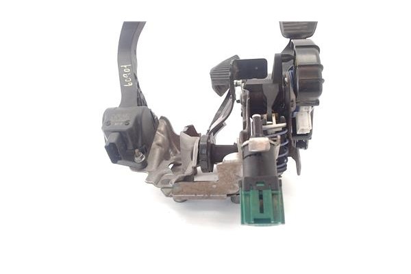 Recambio de juego pedales completo para peugeot 5008 1.6 premium referencia OEM IAM RB0280755167 PSA9671416880 