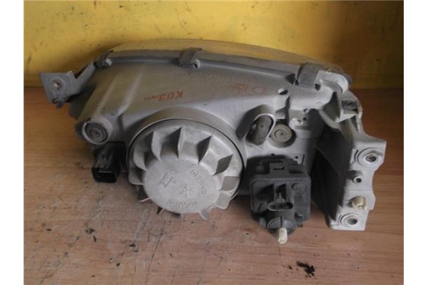 Recambio de faro delantero dcho para hyundai lantra berlina (rd) 1.6 i referencia OEM IAM 9210229000  