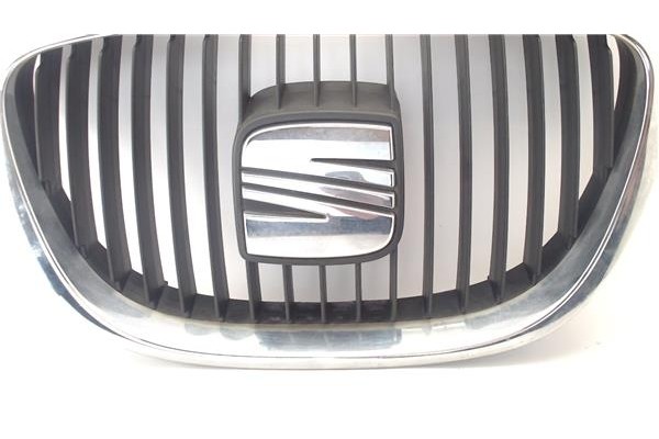 Recambio de rejilla capo para seat altea (5p1) 1.9 tdi referencia OEM IAM 5P0853654  
