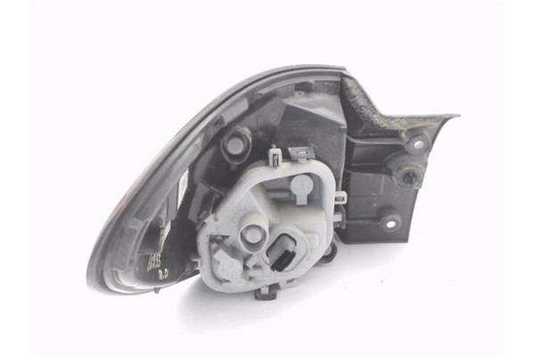 Recambio de piloto trasero derecho para renault captur i 1.2 intens referencia OEM IAM 265502731R  