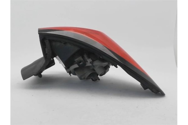 Recambio de piloto trasero izquierdo para renault captur i 1.2 intens referencia OEM IAM 265558548R  