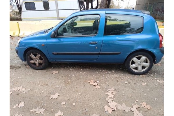 renault clio ii fase ii (b/cb0) del año 2001