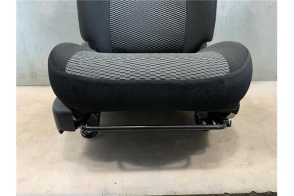 Recambio de asiento delantero derecho para nissan micra iv (k13k/kk) 1.2 acenta referencia OEM IAM 873111HD1A 876431HE1A 