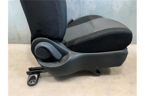 Recambio de asiento delantero derecho para nissan micra iv (k13k/kk) 1.2 acenta referencia OEM IAM 873111HD1A 876431HE1A 