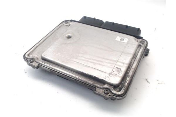 Recambio de centralita para seat ibiza berlina (6j5) 1.9 tdi referencia OEM IAM 03G906013K  
