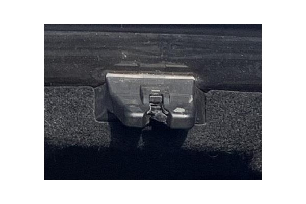 Recambio de cierre electromagnetico porton para lexus is ii (_xe2_) 220 d (ale20) referencia OEM IAM 6460053040  