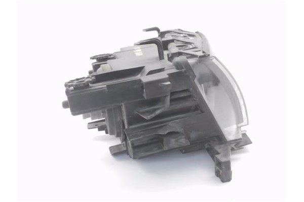 Recambio de faro delantero dcho para bmw serie 3 berlina (e46) 1.9 316i referencia OEM IAM 6902746 0301089206 
