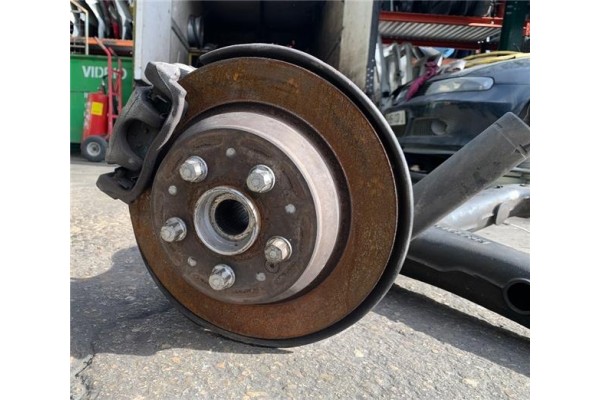 Recambio de mangueta trasero derecha para mercedes-benz vito furgón (639) 2.1 111cdi referencia OEM IAM A6393262100 A6394200301 