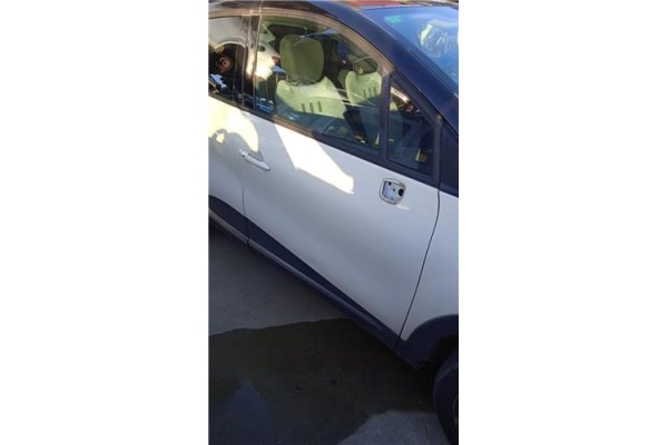 Recambio de puerta delantero derecha para renault captur i 1.2 intens referencia OEM IAM   