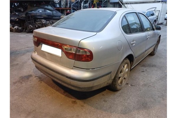 seat toledo (1m2) del año 2002