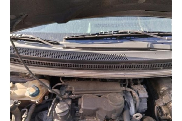 Recambio de brazo limpiaparabrisas delantero derecho para mitsubishi colt cz3 berl. 3 (z30) 1.5 di-d instyle referencia OEM IAM 