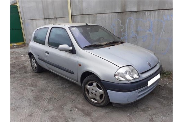 renault clio ii (xbo) del año 2000