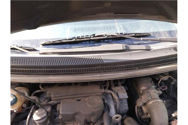 Recambio de brazo limpiaparabrisas delantero derecho para mitsubishi colt cz3 berl. 3 (z30) 1.5 di-d instyle referencia OEM IAM 