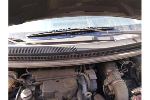 Recambio de brazo limpiaparabrisas delantero derecho para mitsubishi colt cz3 berl. 3 (z30) 1.5 di-d instyle referencia OEM IAM 