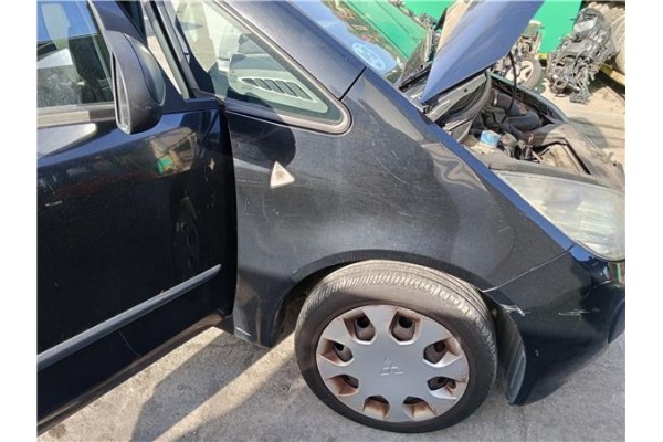 Recambio de aleta delantero derecha para mitsubishi colt cz3 berl. 3 (z30) 1.5 di-d instyle referencia OEM IAM MN161906  