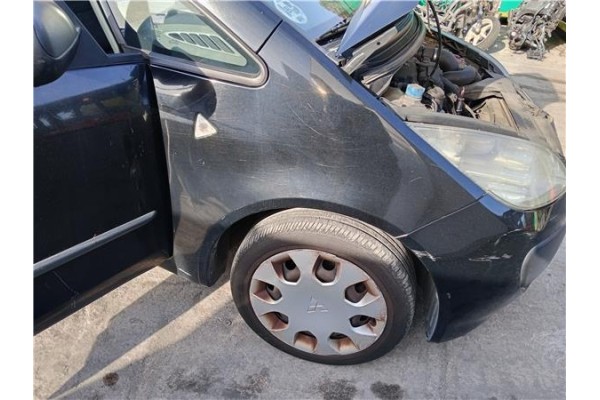 Recambio de aleta delantero derecha para mitsubishi colt cz3 berl. 3 (z30) 1.5 di-d instyle referencia OEM IAM MN161906  