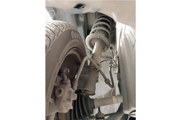 Recambio de amortiguador delantero derecho para mitsubishi colt cz3 berl. 3 (z30) 1.5 di-d instyle referencia OEM IAM 4060A094 4