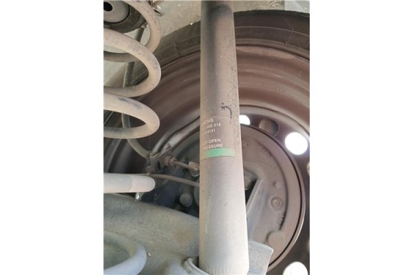 Recambio de amortiguador trasero derecho para mitsubishi colt cz3 berl. 3 (z30) 1.5 di-d instyle referencia OEM IAM MR594131 8,1