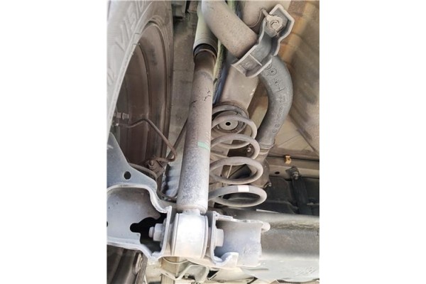 Recambio de amortiguador trasero izquierdo para mitsubishi colt cz3 berl. 3 (z30) 1.5 di-d instyle referencia OEM IAM MR594131 8