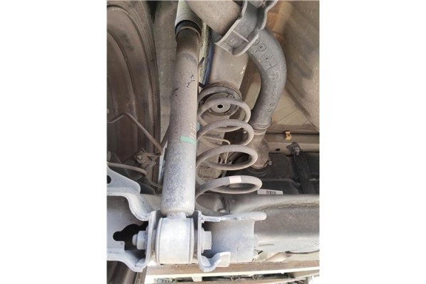 Recambio de amortiguador trasero izquierdo para mitsubishi colt cz3 berl. 3 (z30) 1.5 di-d instyle referencia OEM IAM MR594131 8