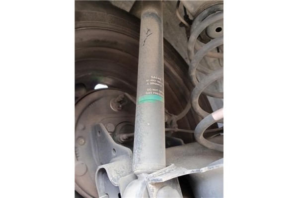 Recambio de amortiguador trasero izquierdo para mitsubishi colt cz3 berl. 3 (z30) 1.5 di-d instyle referencia OEM IAM MR594131 8