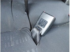 Recambio de anclaje cinturon trasero derecho para mitsubishi colt cz3 berl. 3 (z30) 1.5 di-d instyle referencia OEM IAM MN108401