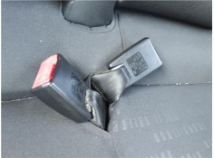 Recambio de anclaje cinturon trasero izquierdo para mitsubishi colt cz3 berl. 3 (z30) 1.5 di-d instyle referencia OEM IAM MN1084