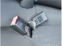 Recambio de anclaje cinturon trasero izquierdo para mitsubishi colt cz3 berl. 3 (z30) 1.5 di-d instyle referencia OEM IAM MN1084