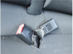 Recambio de anclaje cinturon trasero izquierdo para mitsubishi colt cz3 berl. 3 (z30) 1.5 di-d instyle referencia OEM IAM MN1084