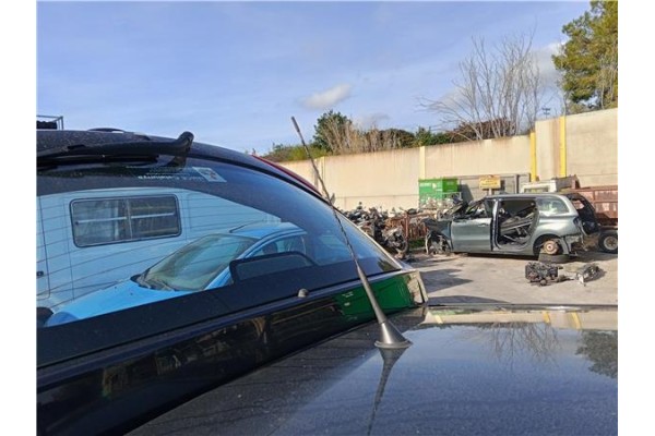 Recambio de antena electrica para mitsubishi colt cz3 berl. 3 (z30) 1.5 di-d instyle referencia OEM IAM MN140521 MN140522 