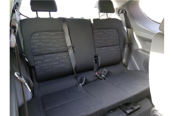 Recambio de asientos traseros para mitsubishi colt cz3 berl. 3 (z30) 1.5 di-d instyle referencia OEM IAM 6912A125  