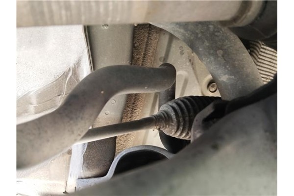 Recambio de barra estabilizadora delantero para mitsubishi colt cz3 berl. 3 (z30) 1.5 di-d instyle referencia OEM IAM MR977566  