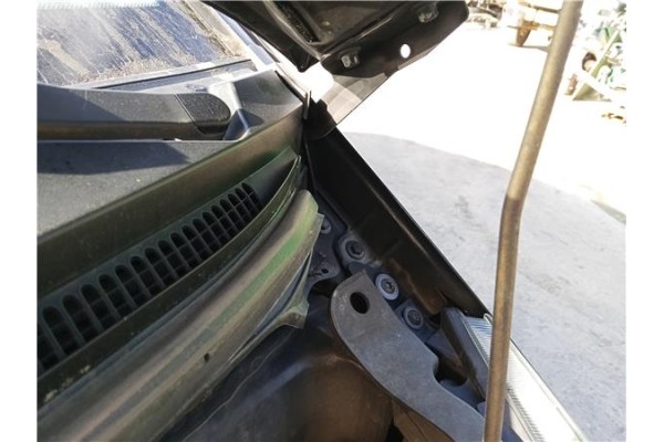 Recambio de bisagra capo izquierda para mitsubishi colt cz3 berl. 3 (z30) 1.5 di-d instyle referencia OEM IAM MR959411  