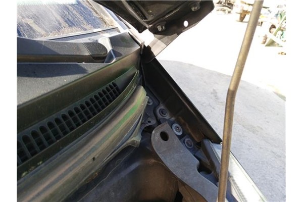 Recambio de bisagra capo izquierda para mitsubishi colt cz3 berl. 3 (z30) 1.5 di-d instyle referencia OEM IAM MR959411  