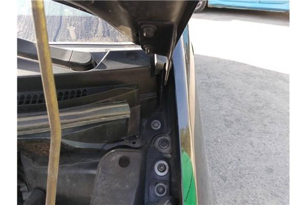 Recambio de bisagra capo izquierda para mitsubishi colt cz3 berl. 3 (z30) 1.5 di-d instyle referencia OEM IAM MR959411  