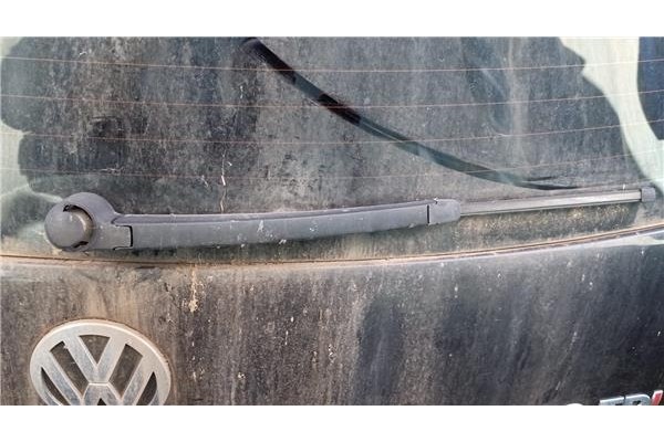 Recambio de brazo limpiaparabrisas trasero para volkswagen touran (1t1) 2.0 tdi referencia OEM IAM   