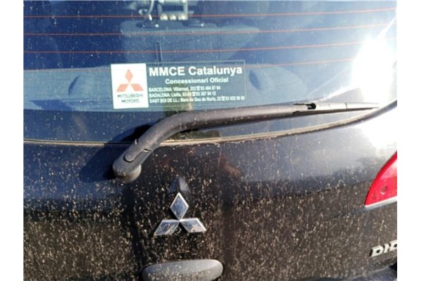 Recambio de brazo limpiaparabrisas trasero para mitsubishi colt cz3 berl. 3 (z30) 1.5 di-d instyle referencia OEM IAM MN152108  