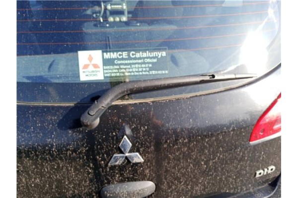 Recambio de brazo limpiaparabrisas trasero para mitsubishi colt cz3 berl. 3 (z30) 1.5 di-d instyle referencia OEM IAM MN152108  