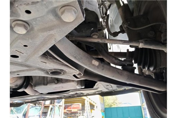 Recambio de brazo suspension delantero derecho para mitsubishi colt cz3 berl. 3 (z30) 1.5 di-d instyle referencia OEM IAM 4013A1