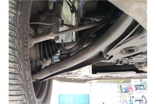 Recambio de brazo suspension delantero izquierdo para mitsubishi colt cz3 berl. 3 (z30) 1.5 di-d instyle referencia OEM IAM 4013